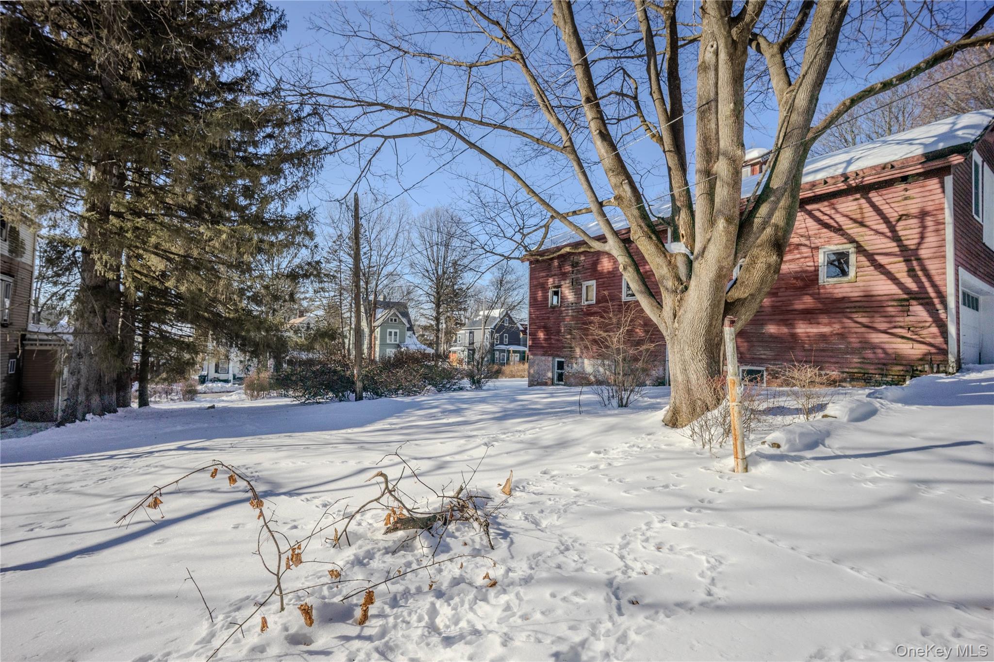 #20 photo, 37 Carroll Street, Poughkeepsie , NY 12601