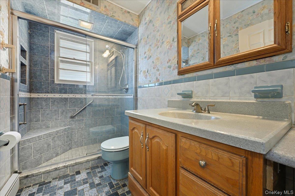 #11 photo, 26 Terrace Avenue, מחוז נסאו Floral Park , NY 11001