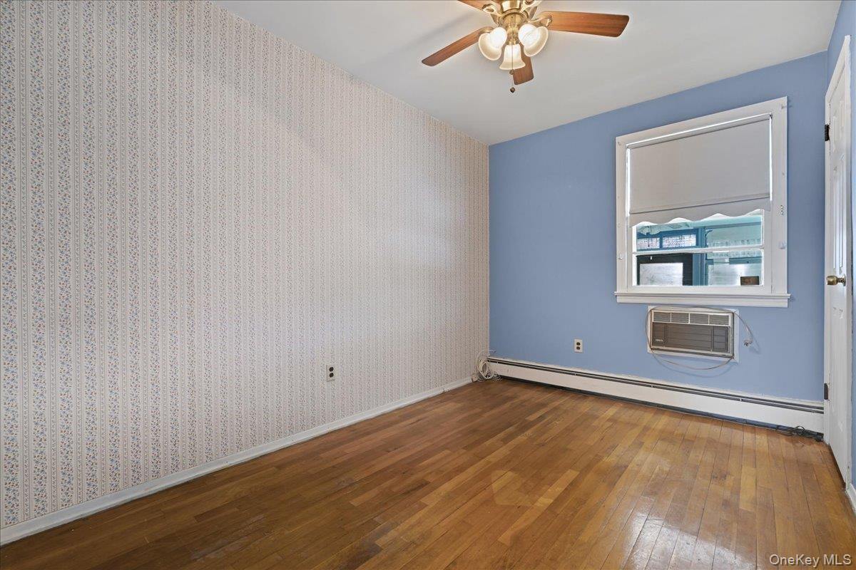 #16 photo, 26 Terrace Avenue, מחוז נסאו Floral Park , NY 11001