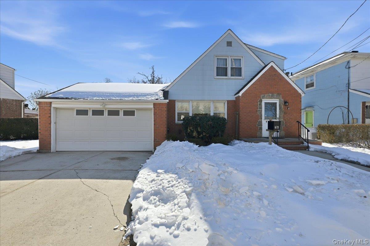 #2 photo, 26 Terrace Avenue, מחוז נסאו Floral Park , NY 11001