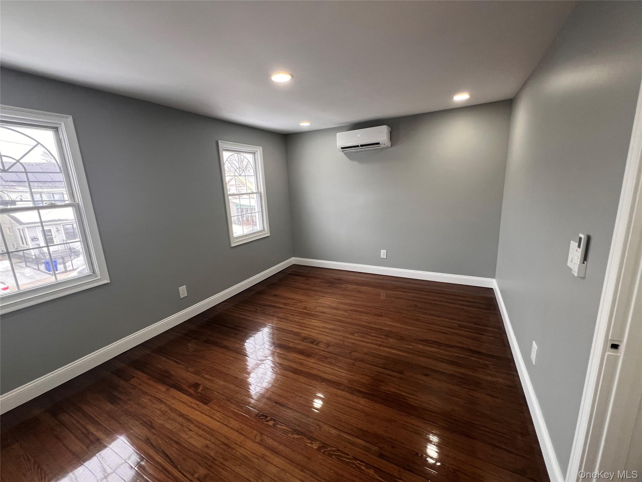 #17 photo, 11024 207th Street, Queens Village , NY 11429