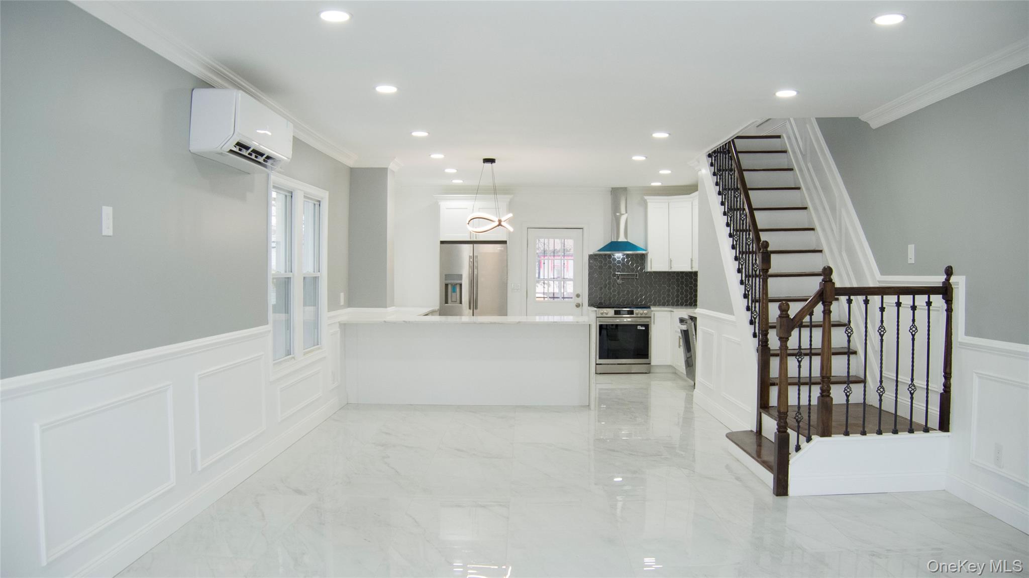 #2 photo, 11024 207th Street, Queens Village , NY 11429