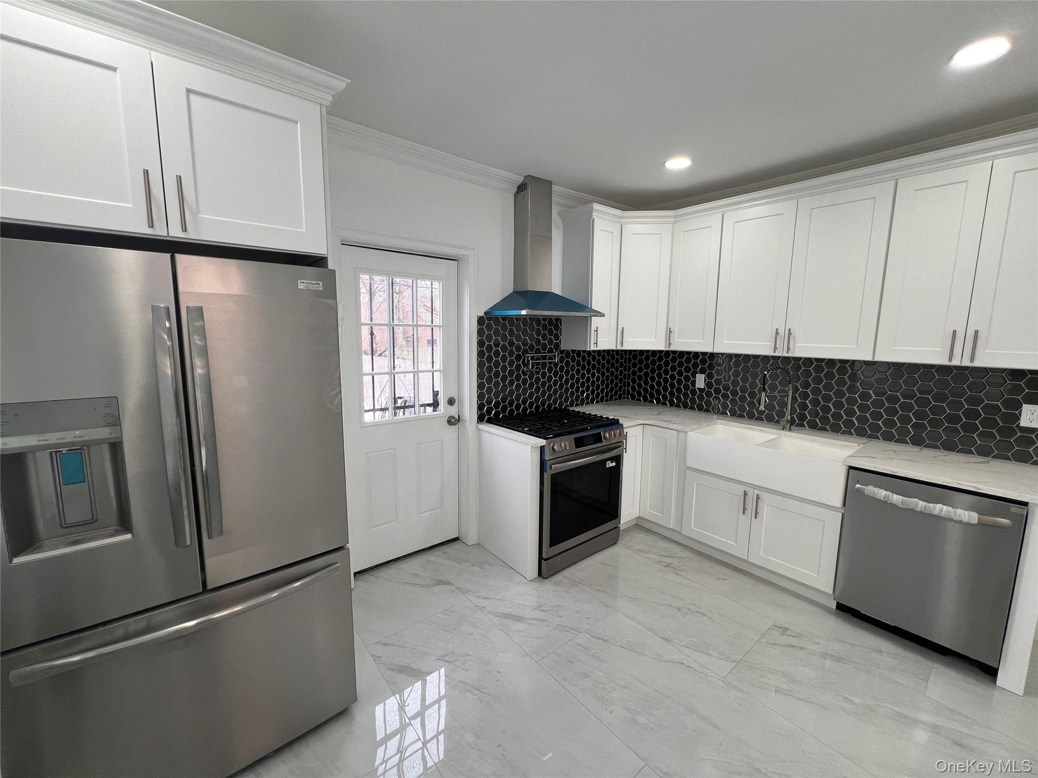 #4 photo, 11024 207th Street, Queens Village , NY 11429