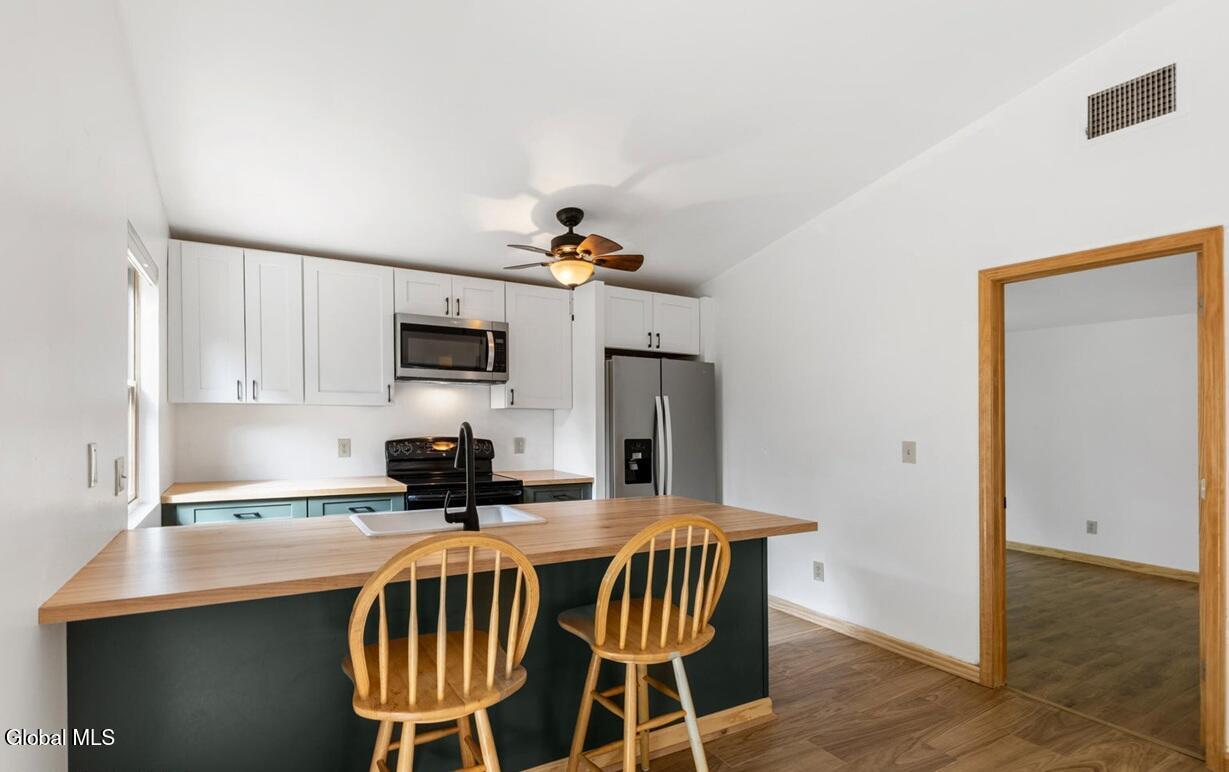 #11 photo, 24 Thimbleberry Road, Malta , NY 12020