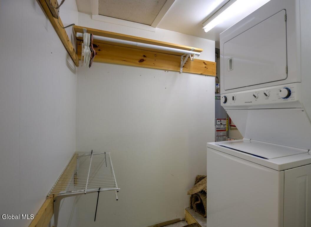 #23 photo, 24 Thimbleberry Road, Malta , NY 12020