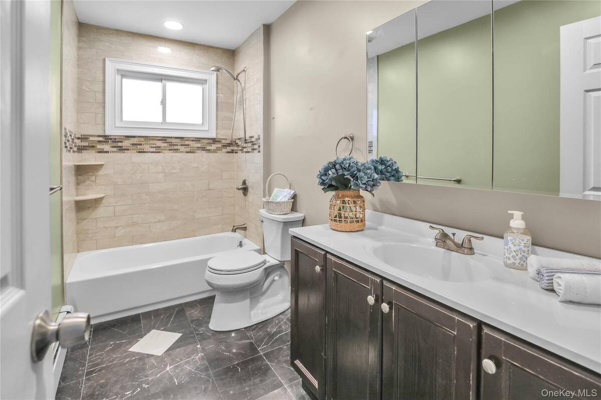 #5 photo, 7 Miller Drive, Lake Grove , NY 11755