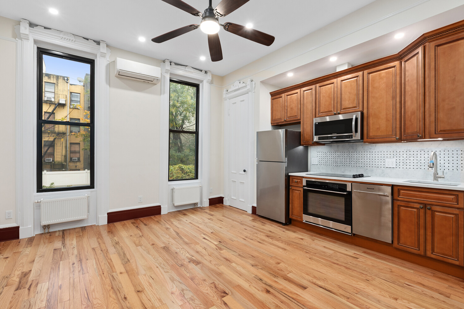 #4 photo, New York City, East Harlem , NY 10035