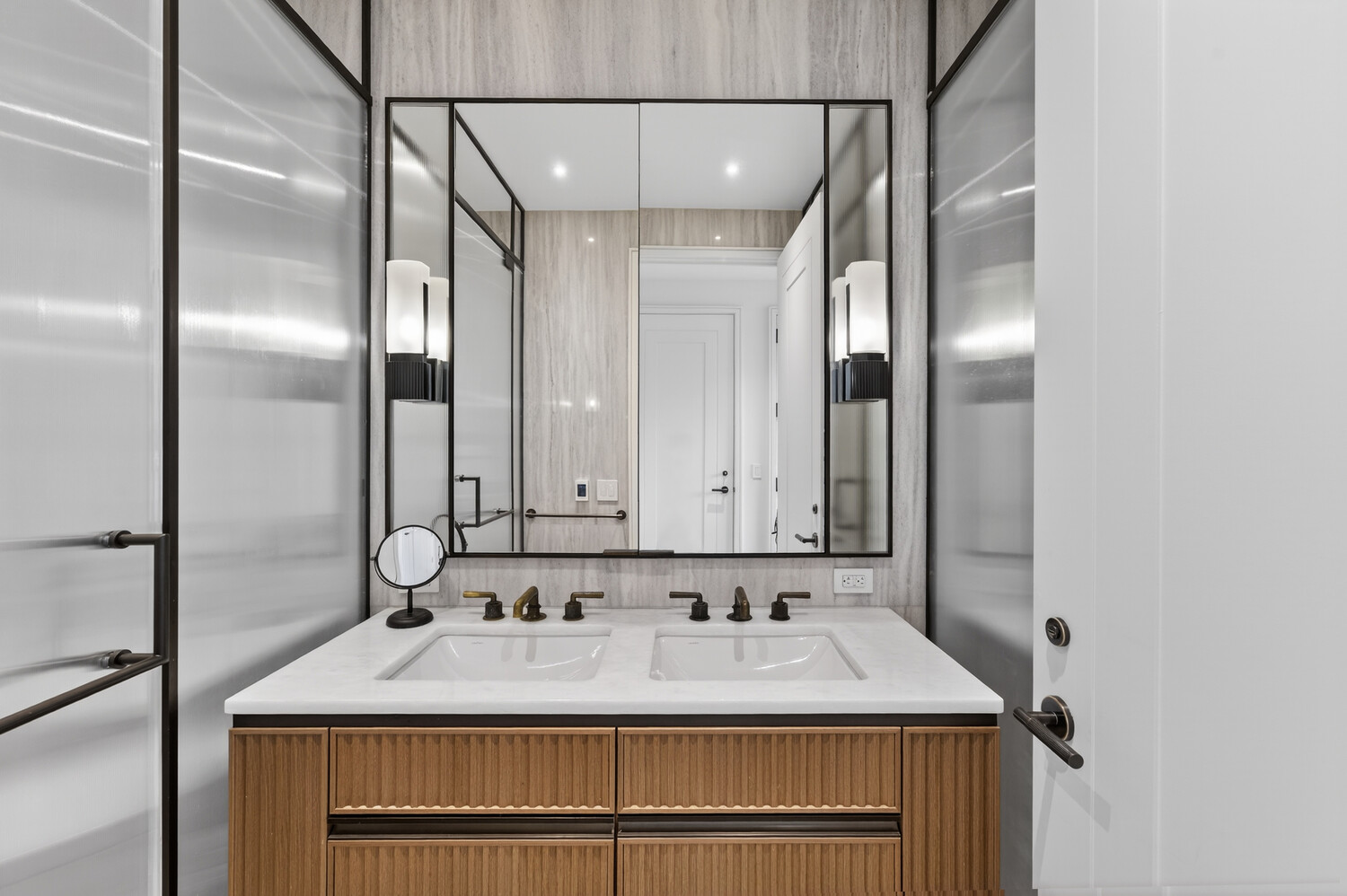 #11 photo, 515 W 18TH Street, मैनहटन Chelsea , NY 10011