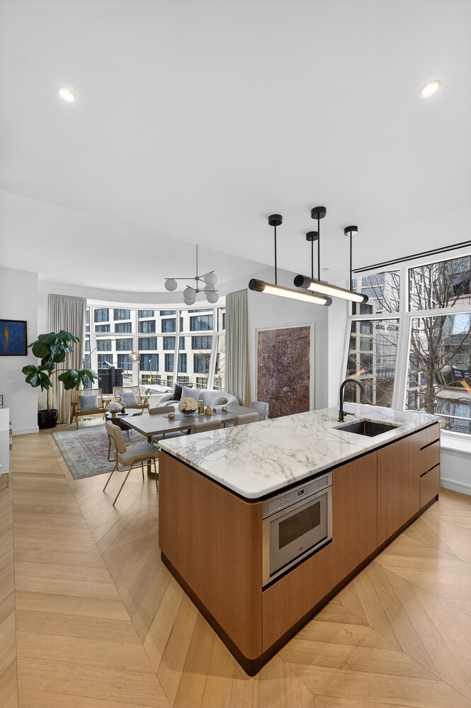 #8 photo, 515 W 18TH Street, मैनहटन Chelsea , NY 10011