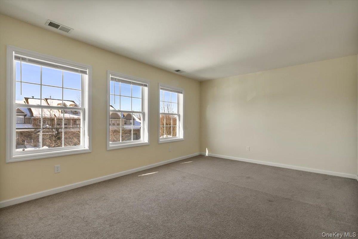 #19 photo, 135 N River Drive, Beacon , NY 12508