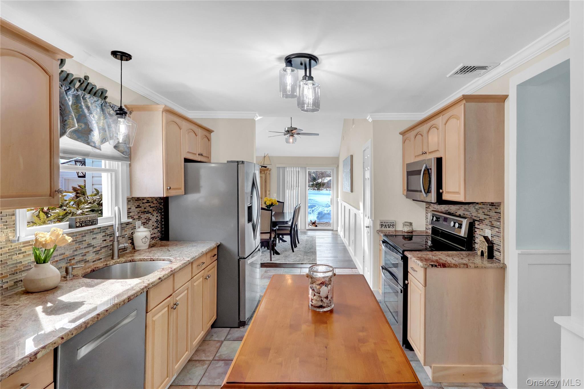 #10 photo, 96 Brooksite Drive, Smithtown , NY 11787