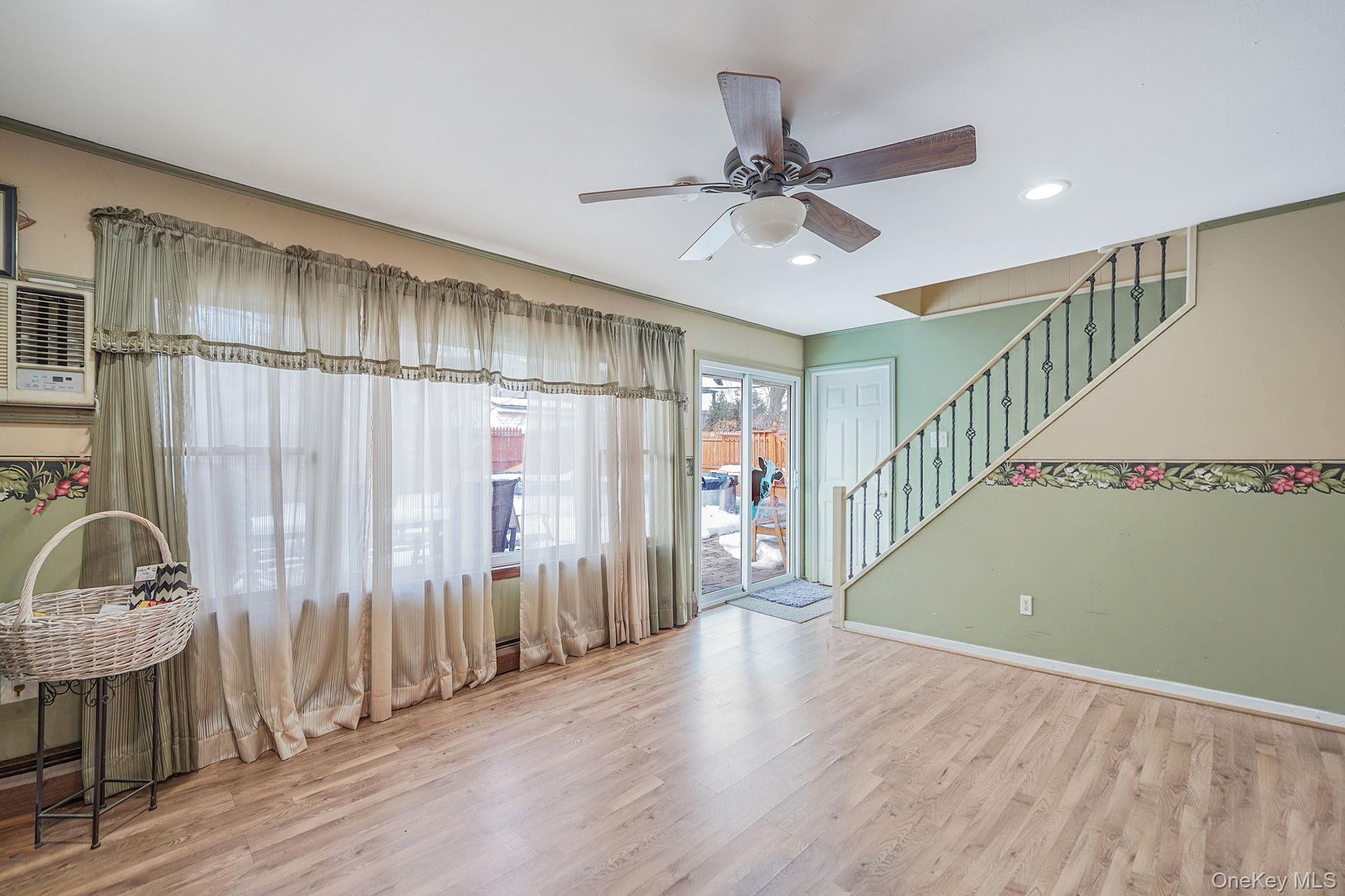 #11 photo, 68 Coppersmith Road, Levittown , NY 11756