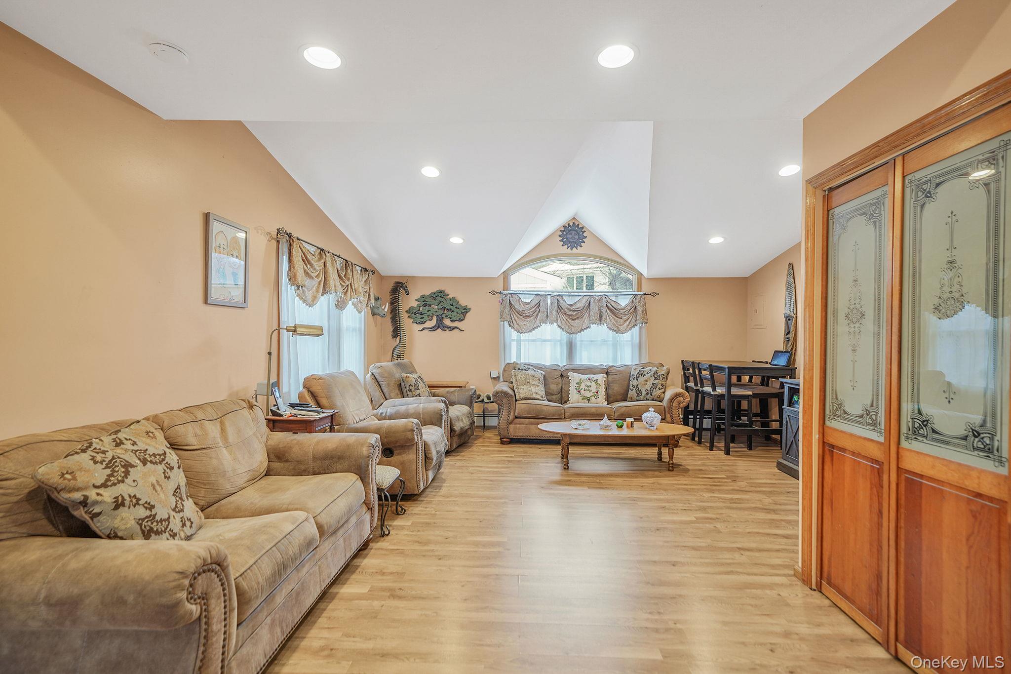 #4 photo, 68 Coppersmith Road, Levittown , NY 11756