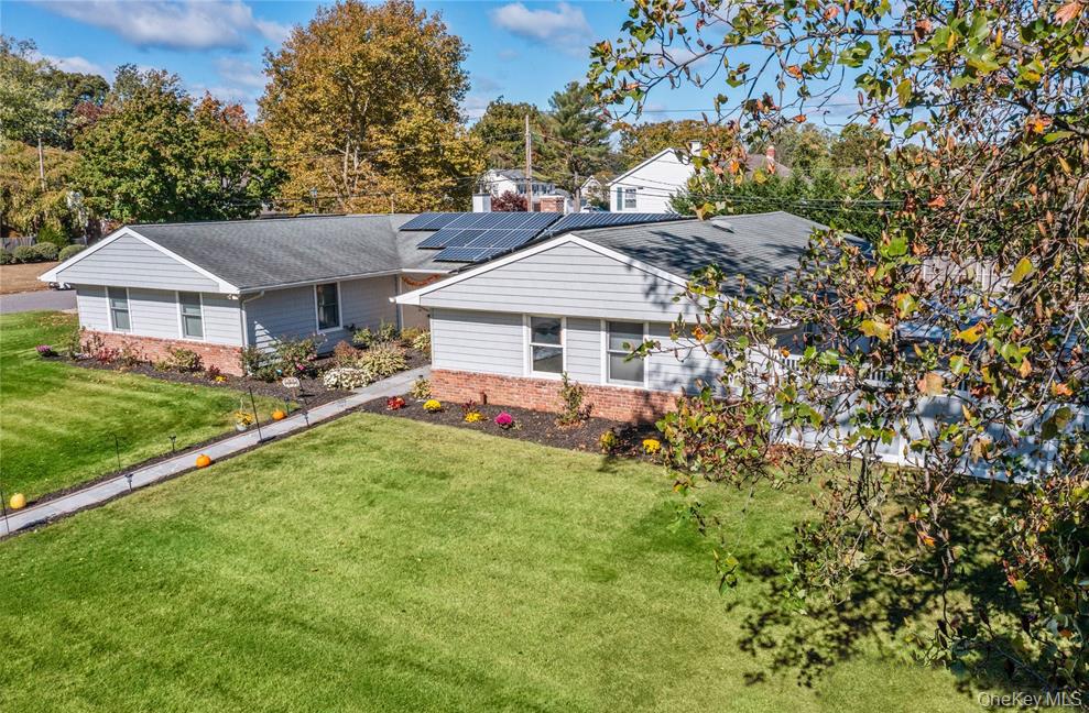 #2 photo, 11 Onyx N Dr, Stony Brook , NY 11790