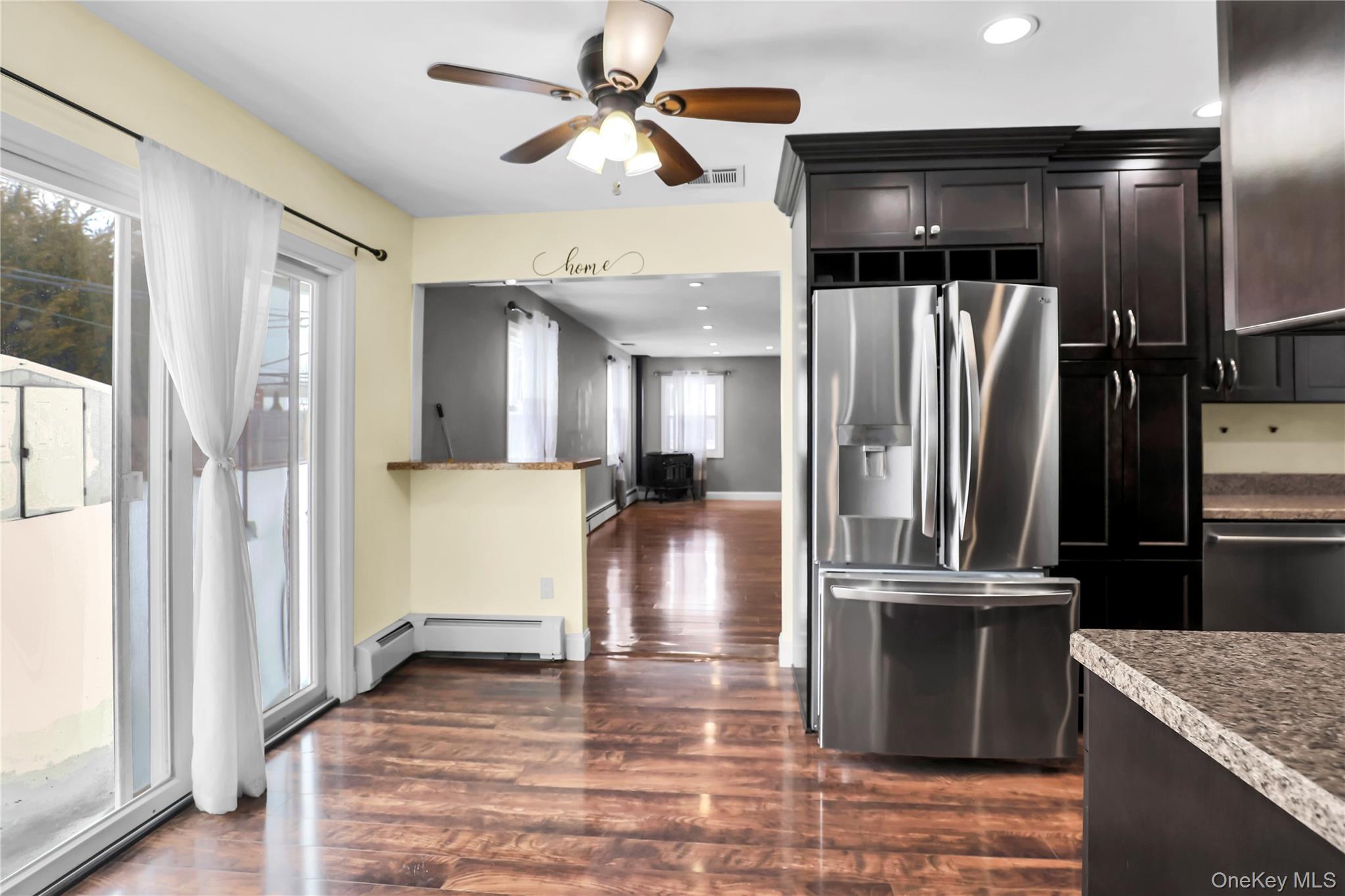 #7 photo, 11 Onyx N Dr, Stony Brook , NY 11790