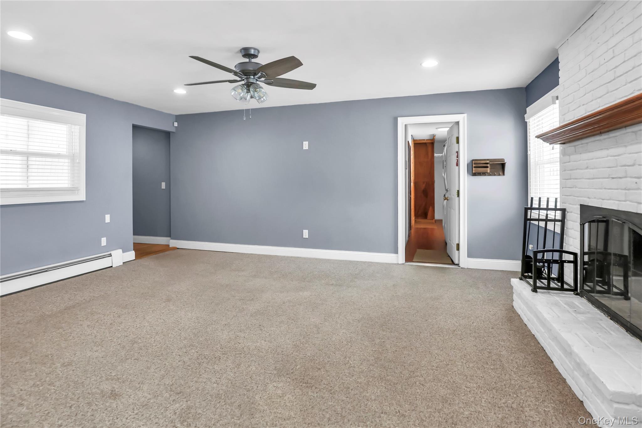 #9 photo, 11 Onyx N Dr, Stony Brook , NY 11790