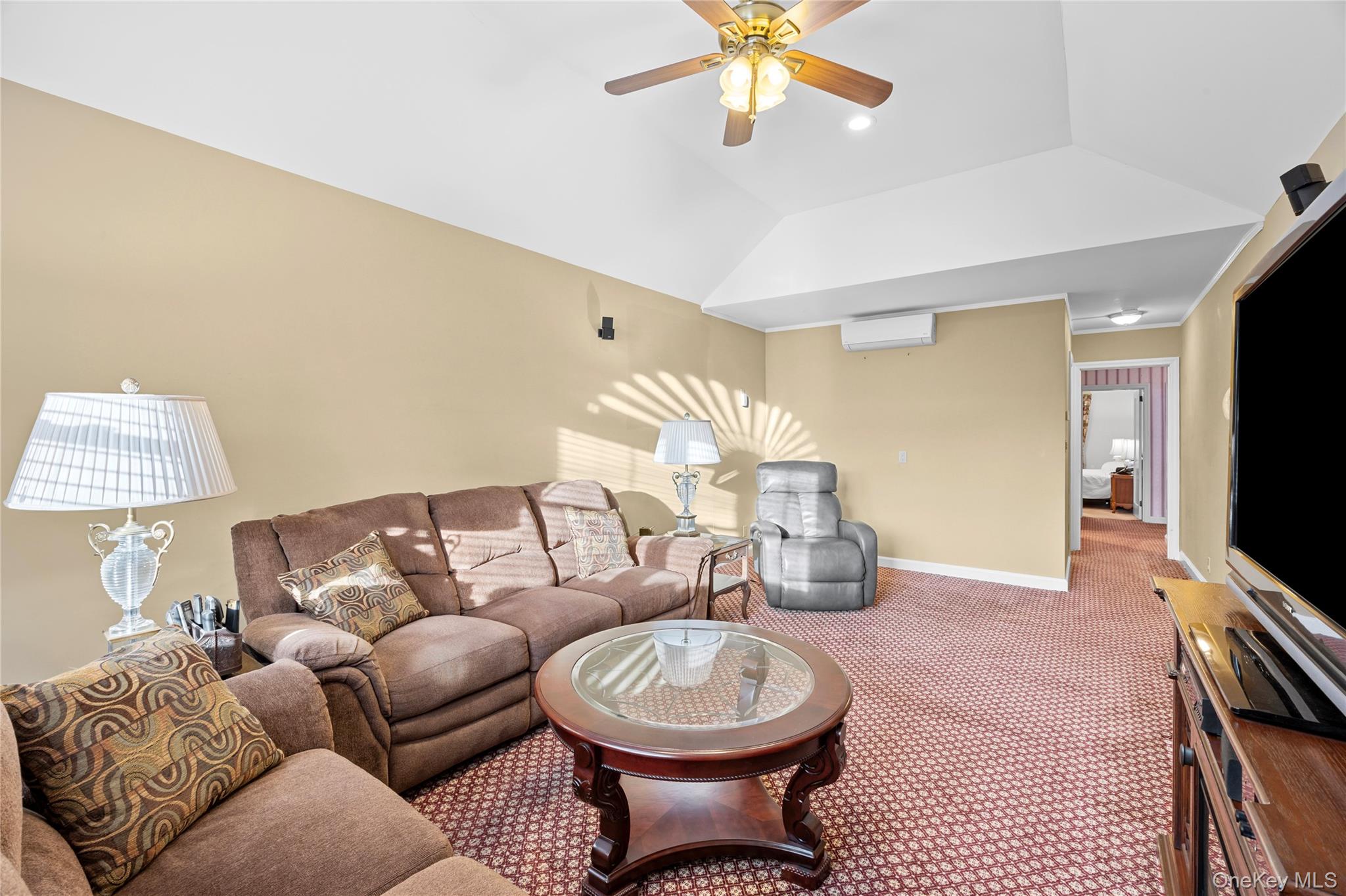 #13 photo, 449 Mineola Boulevard, Williston Park , NY 11596