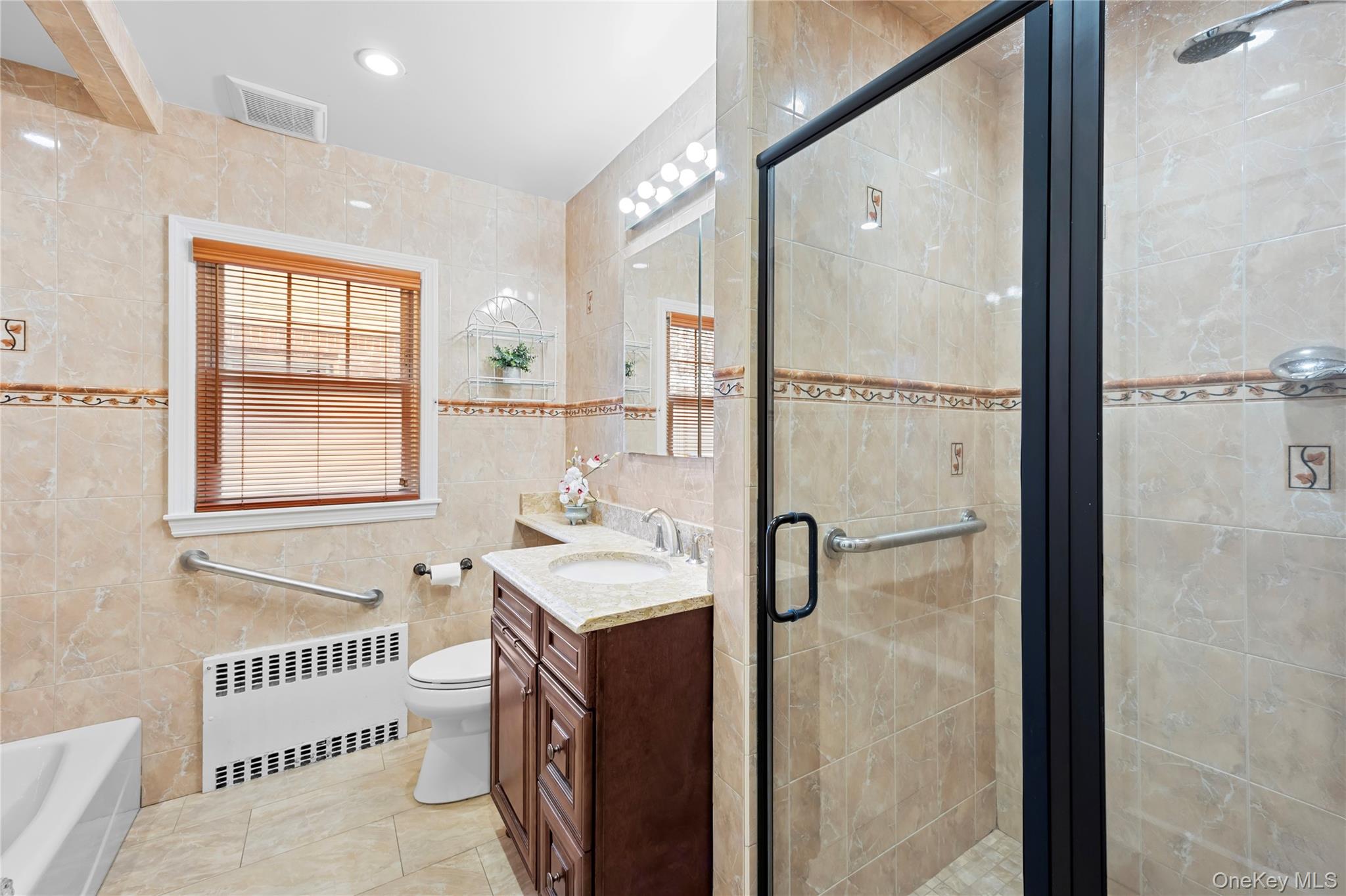 #16 photo, 449 Mineola Boulevard, Williston Park , NY 11596