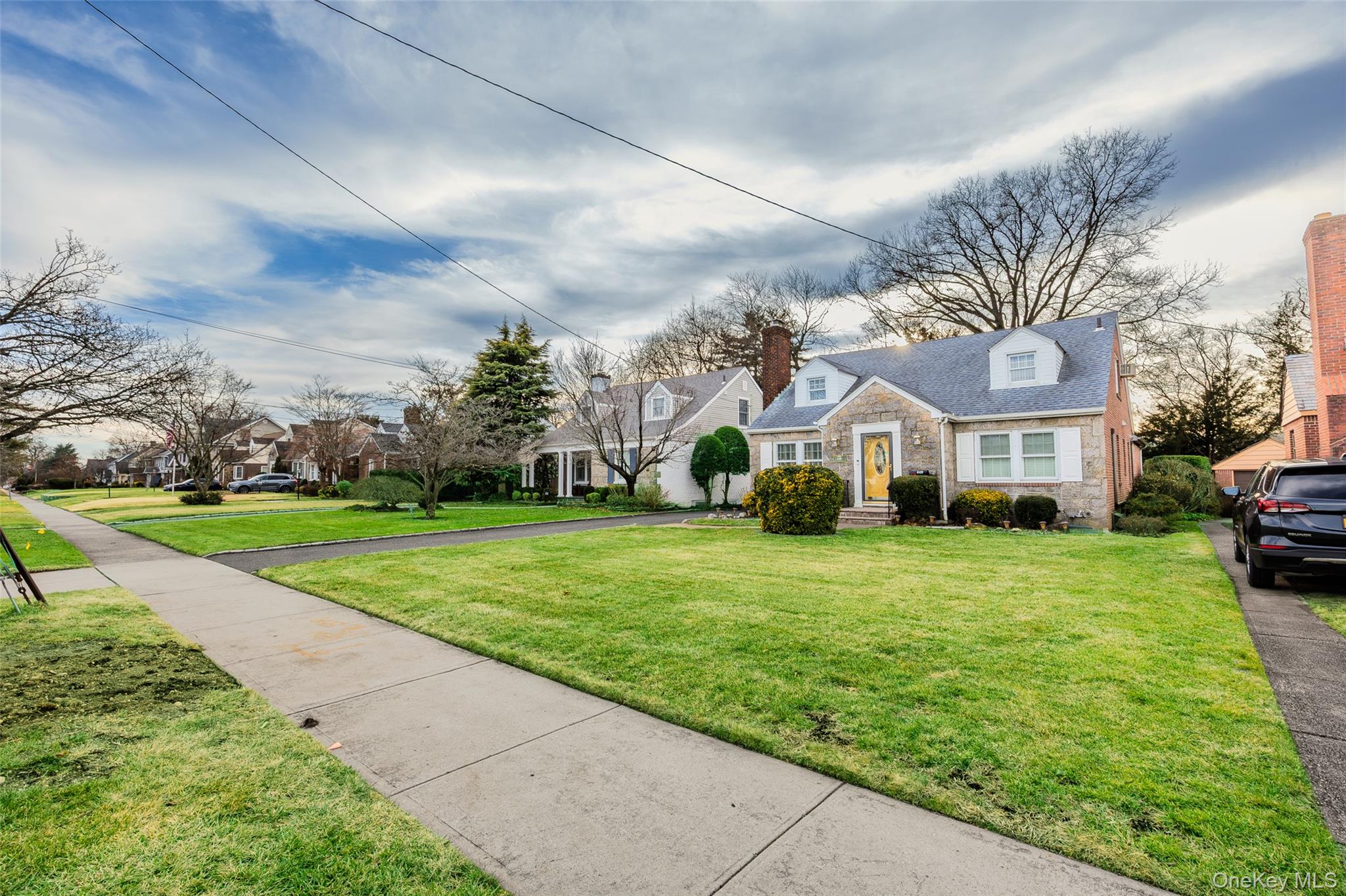 #2 photo, 449 Mineola Boulevard, Williston Park , NY 11596