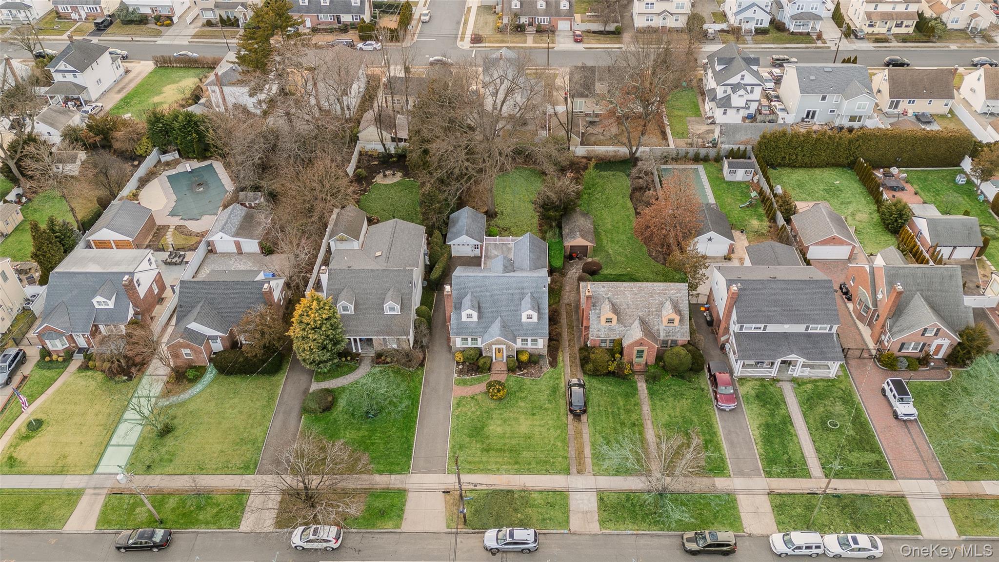 #3 photo, 449 Mineola Boulevard, Williston Park , NY 11596