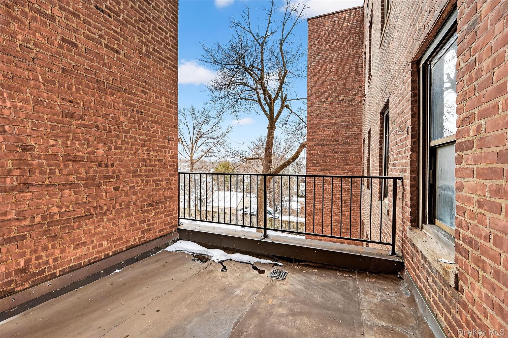 #18 photo, 2 Greenridge Avenue, White Plains , NY 10605