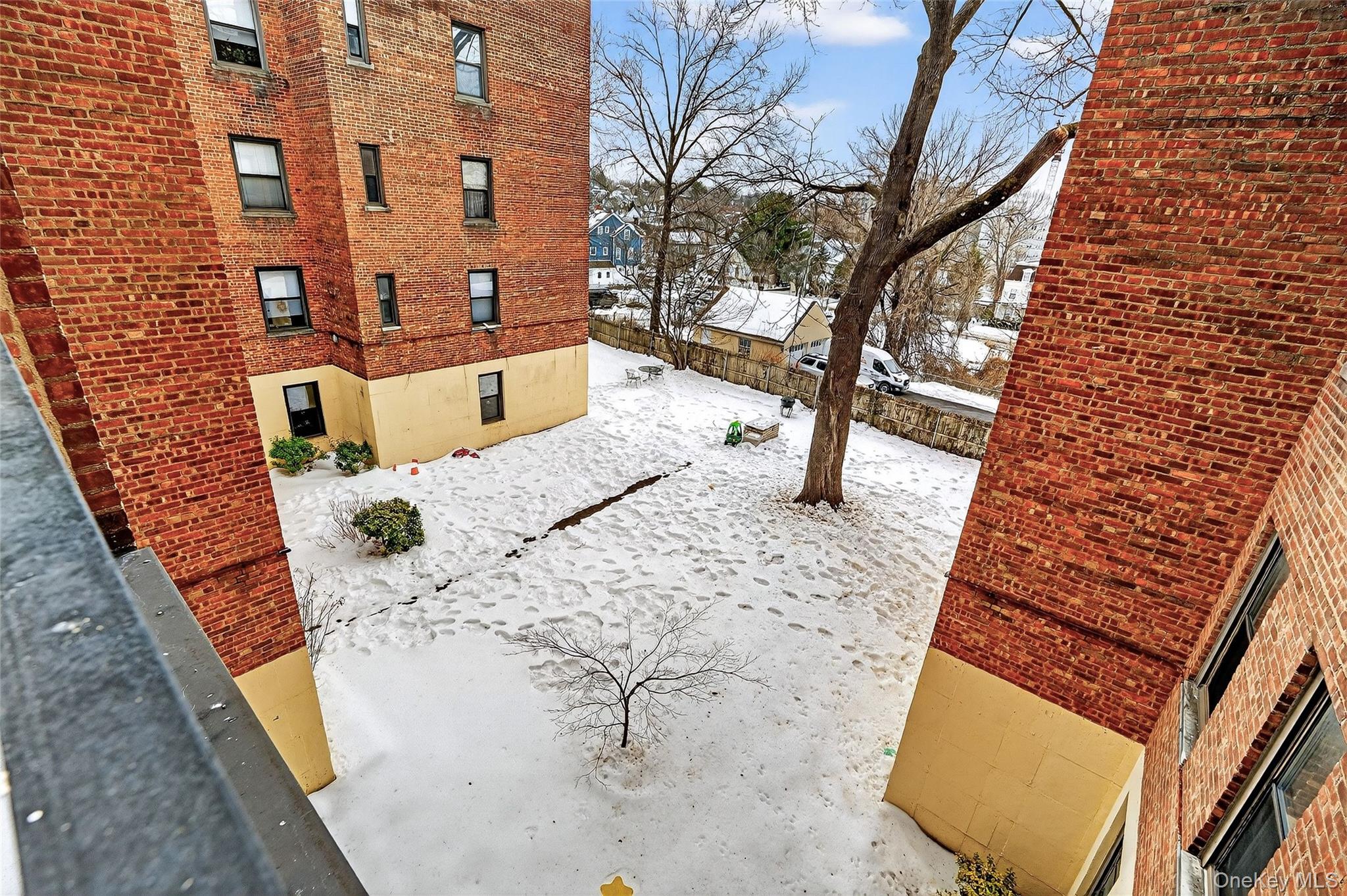 #20 photo, 2 Greenridge Avenue, White Plains , NY 10605