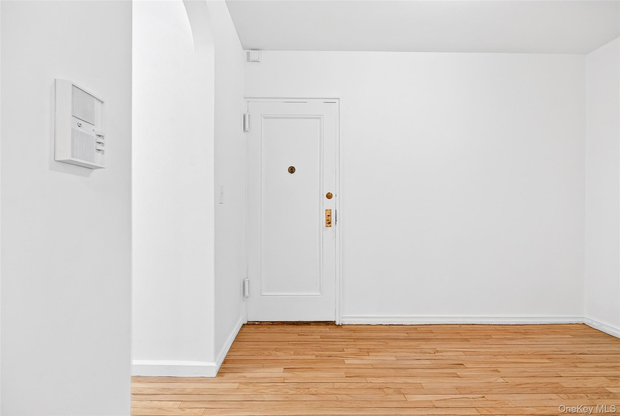 #8 photo, 2 Greenridge Avenue, White Plains , NY 10605