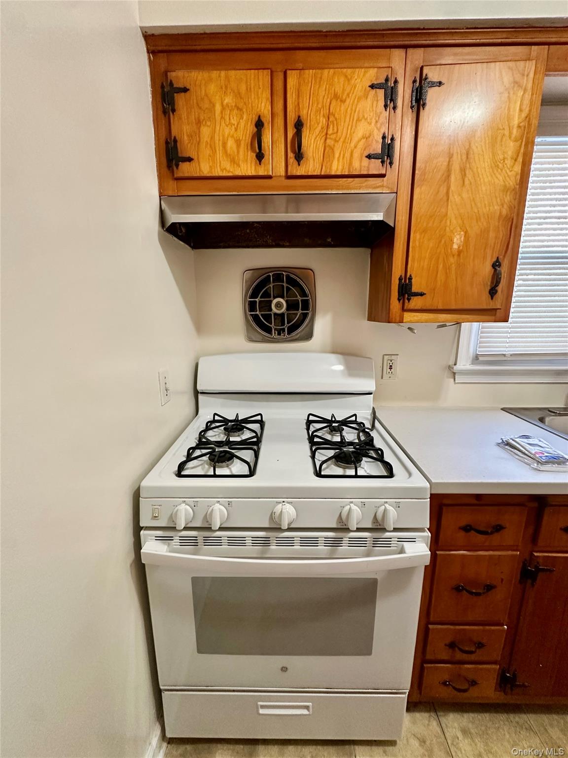 #13 photo, 174 Orange Avenue, Suffern , NY 10901