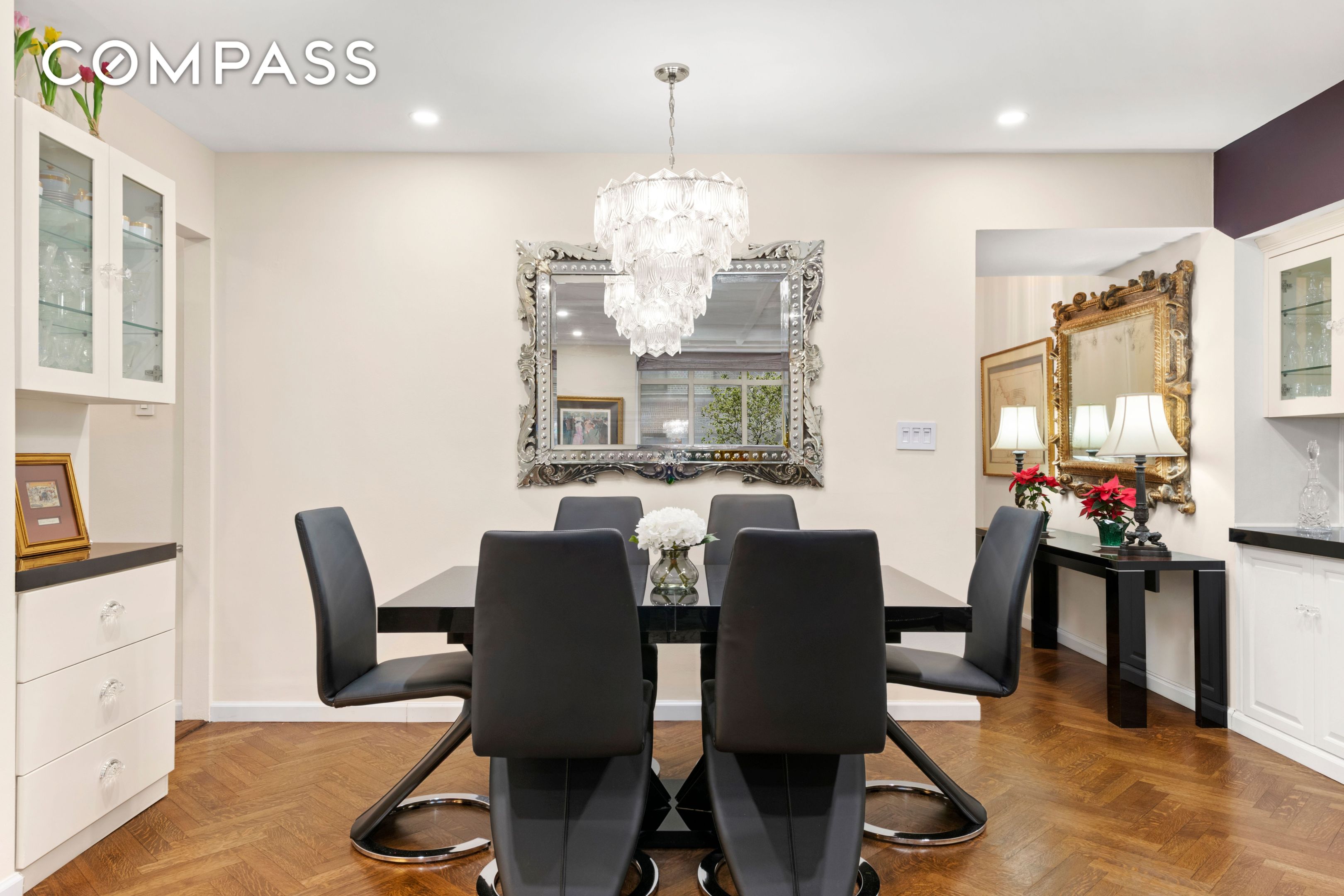 #3 photo, 24 W 55th Street, Midtown , NY 10019