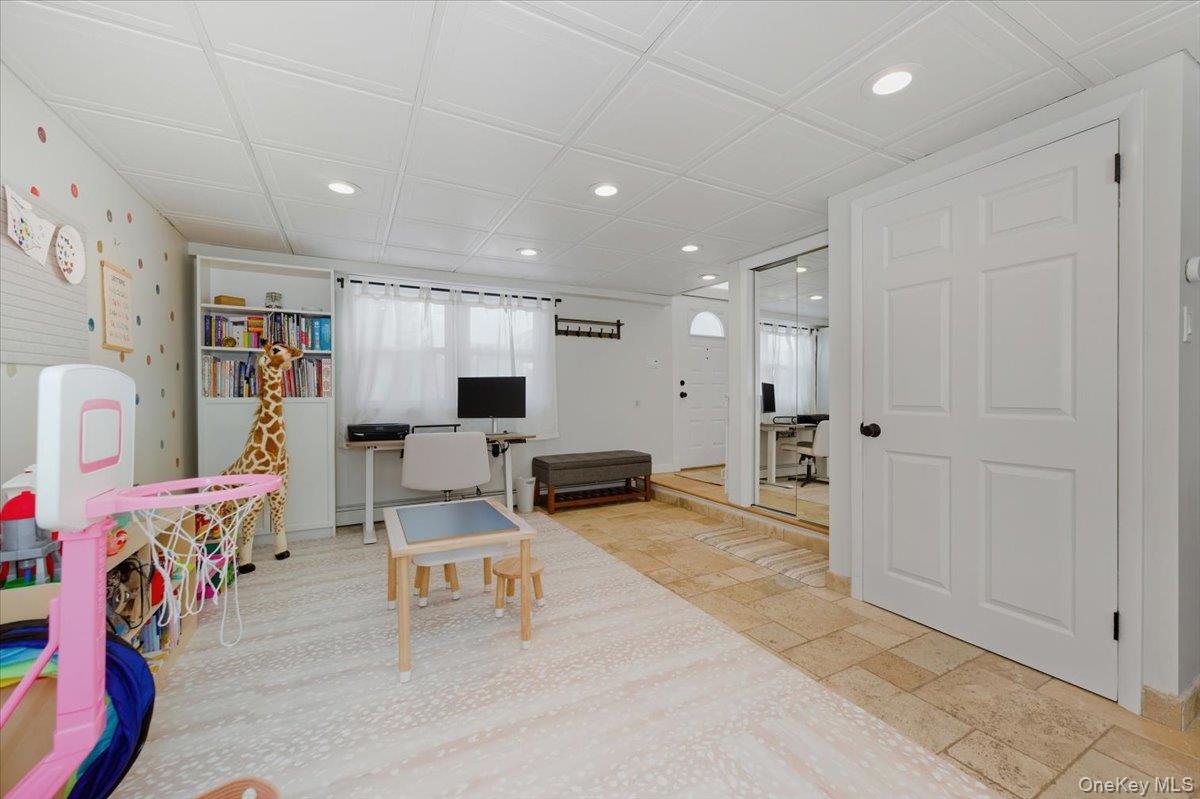 #11 photo, 285 E Shore Drive, Massapequa , NY 11758