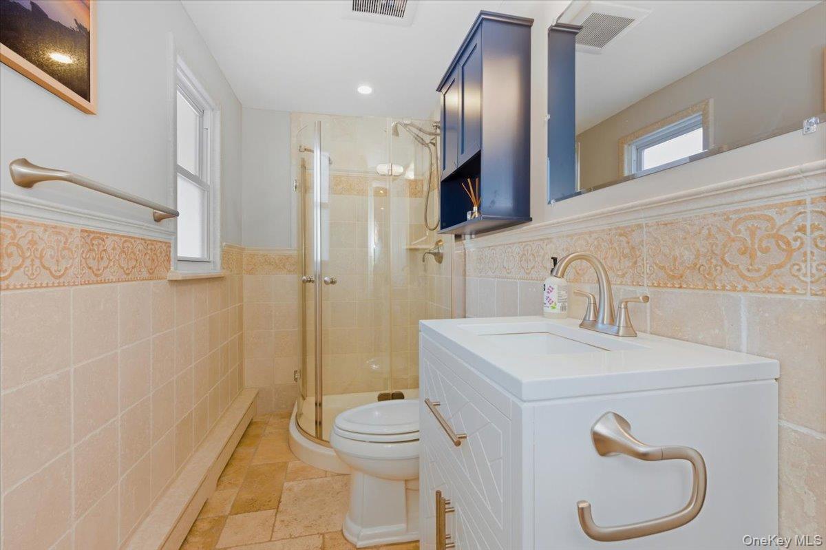 #18 photo, 285 E Shore Drive, Massapequa , NY 11758