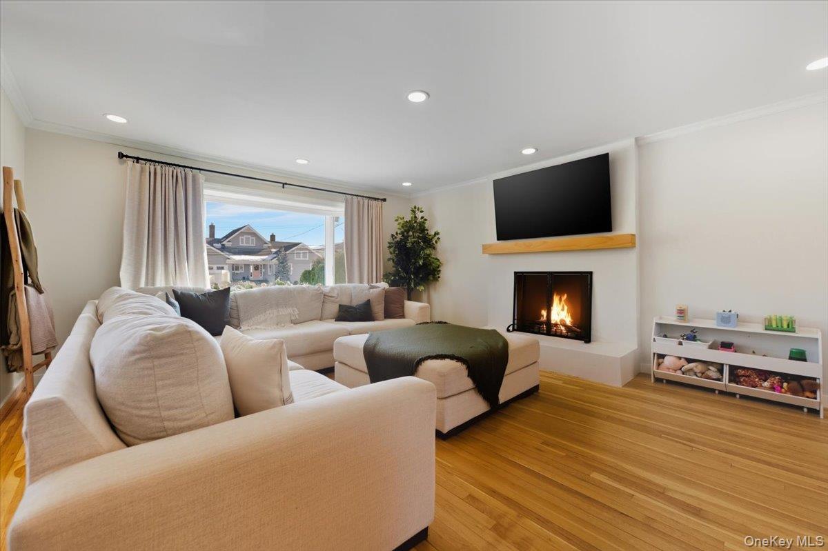 #2 photo, 285 E Shore Drive, Massapequa , NY 11758