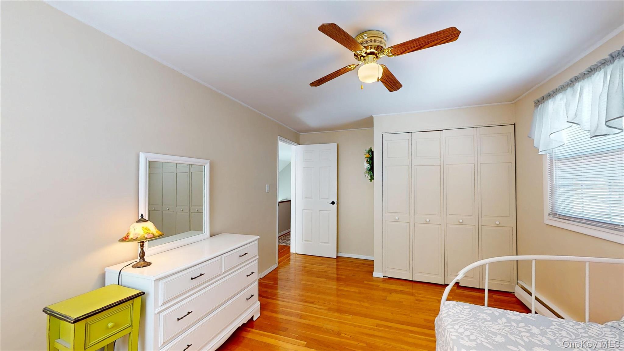 #19 photo, 638 Saint George Avenue, North Babylon , NY 11703