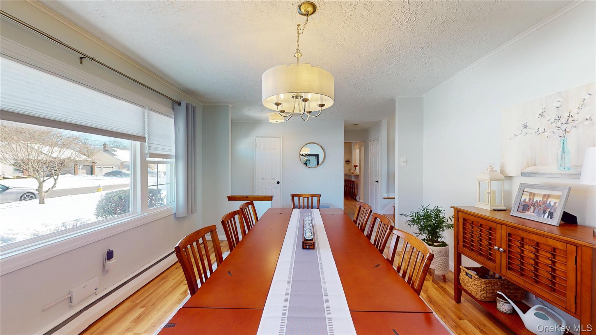 #7 photo, 638 Saint George Avenue, North Babylon , NY 11703