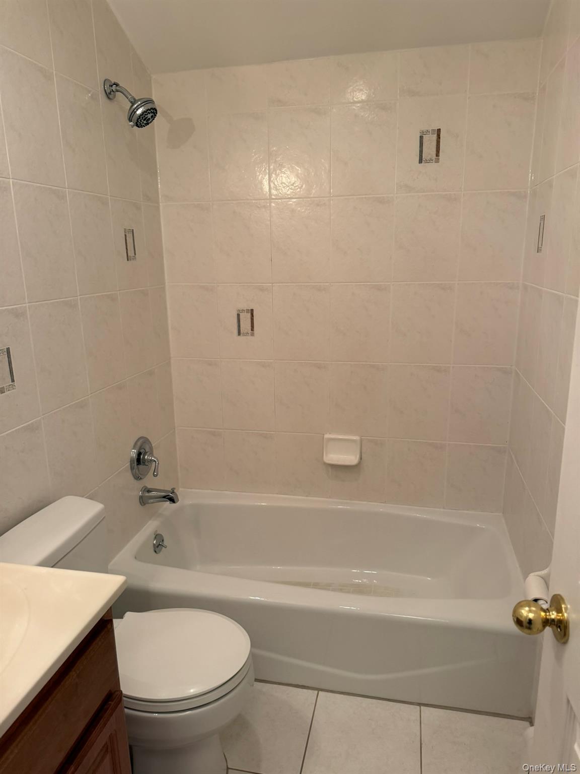 #11 photo, 42-04 218th Street, Bayside , NY 11361