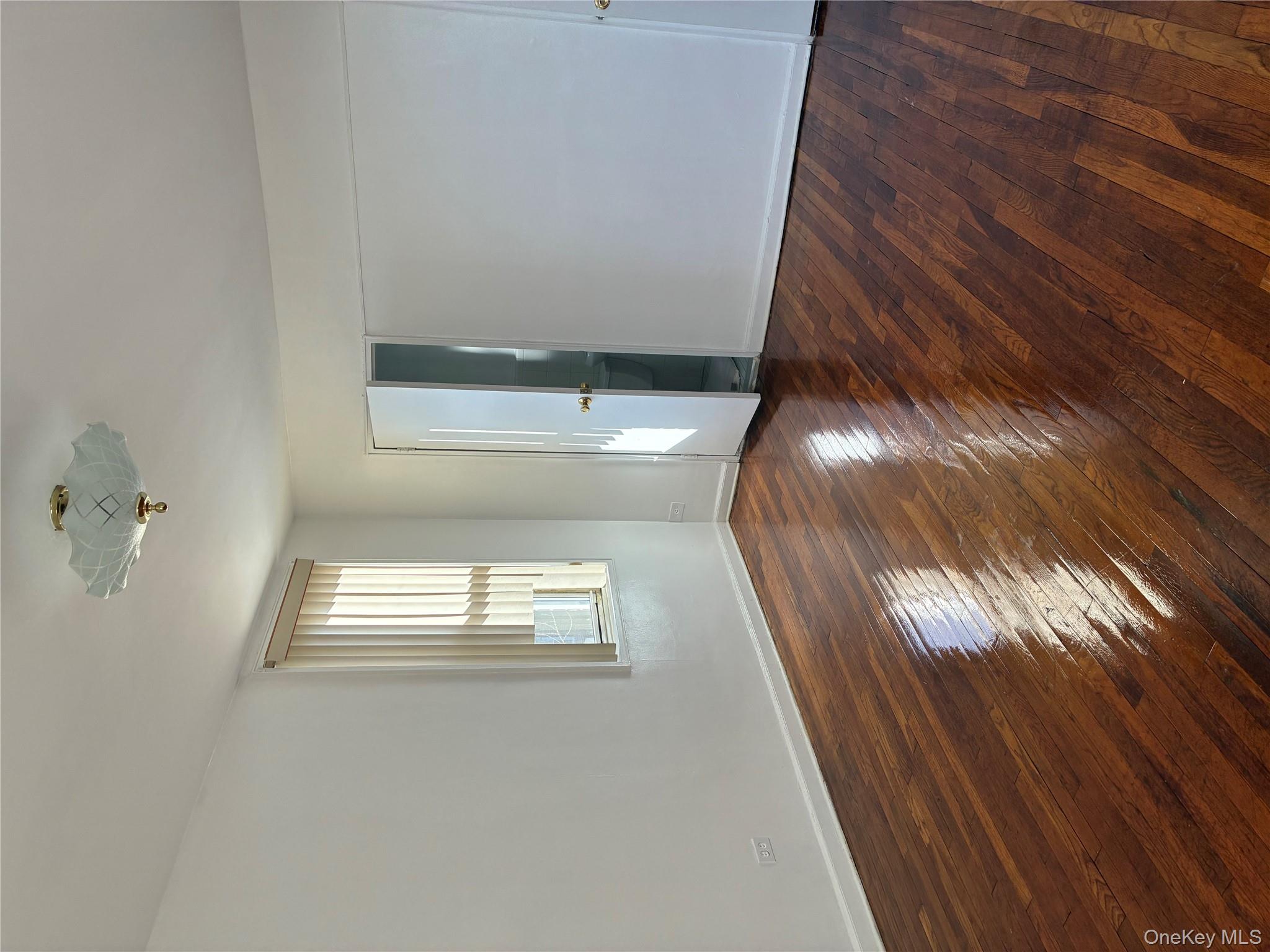 #5 photo, 1430 Thieriot Avenue, 布朗士 Bronx , NY 10460