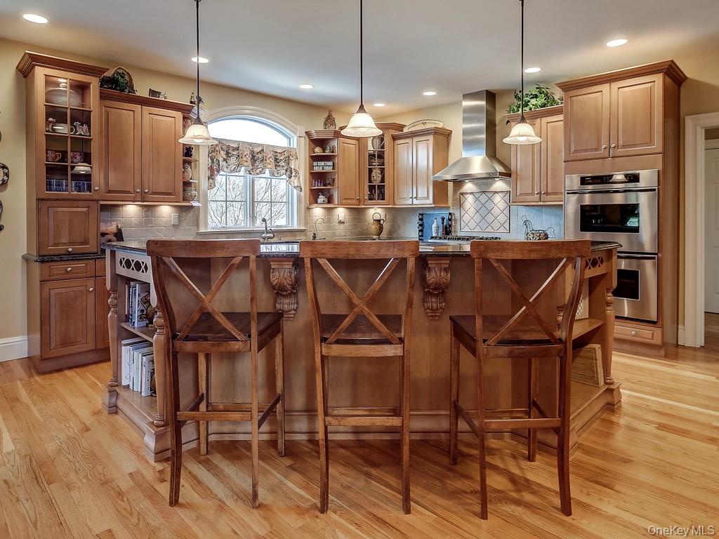 #11 photo, 17 Constitution Court, Tuxedo Park , NY 10987