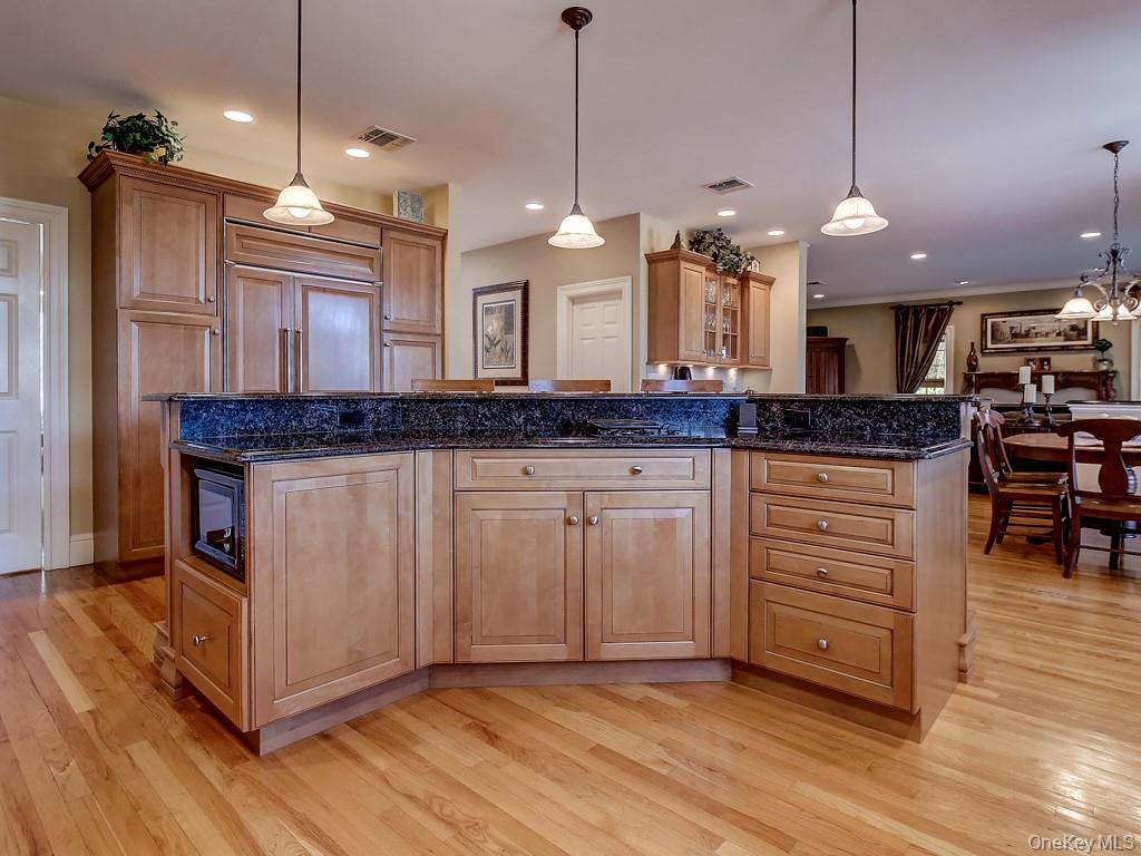 #12 photo, 17 Constitution Court, Tuxedo Park , NY 10987