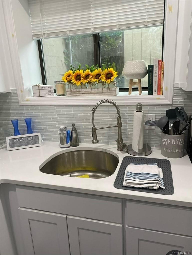 #1 photo, 150 FIFTH Avenue, Pelham , NY 10803