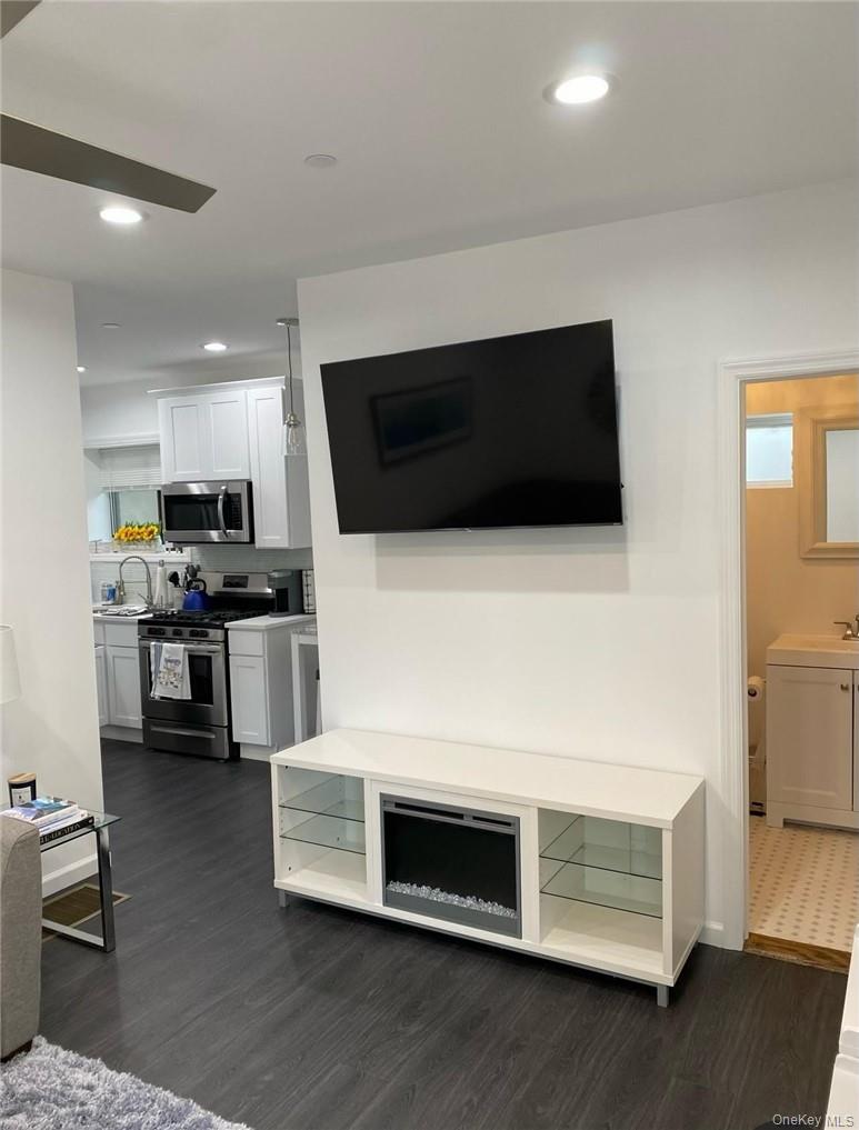 #5 photo, 150 FIFTH Avenue, Pelham , NY 10803