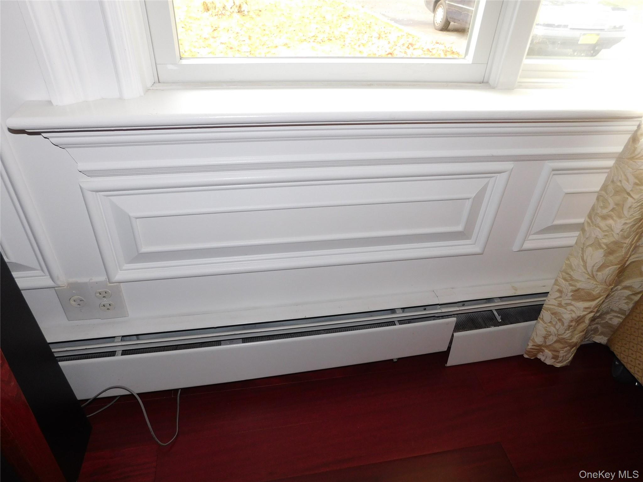 #18 photo, 37 Burrs Lane, Dix Hills , NY 11746