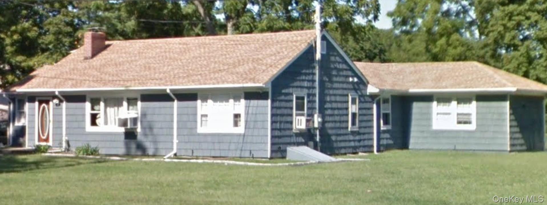 #4 photo, 37 Burrs Lane, Dix Hills , NY 11746