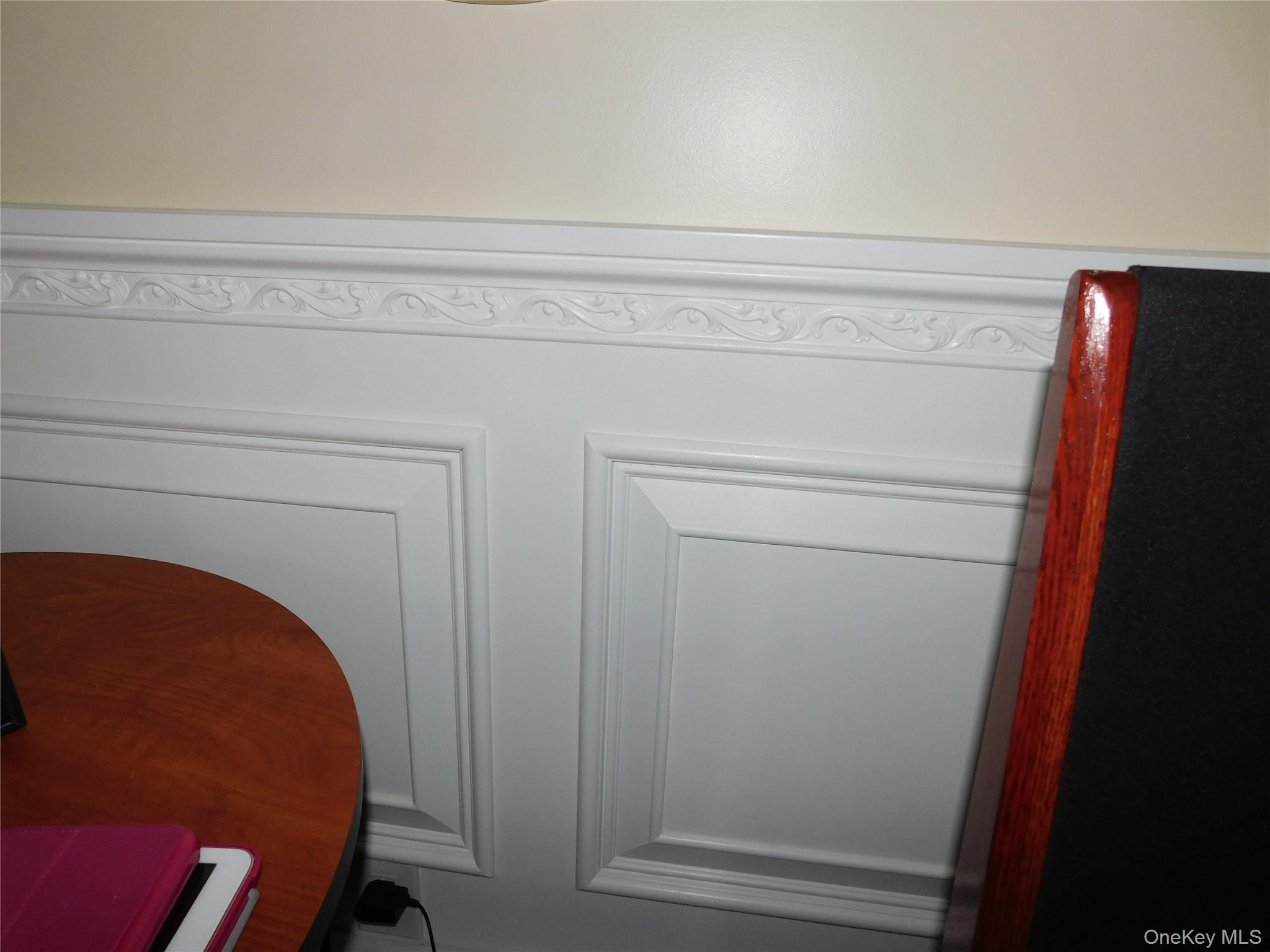 #8 photo, 37 Burrs Lane, Dix Hills , NY 11746