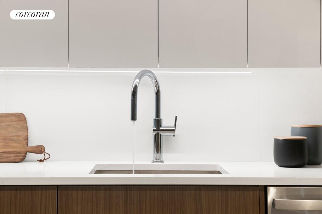 #9 photo, Jamaica, كوينز Jamaica , NY 11432