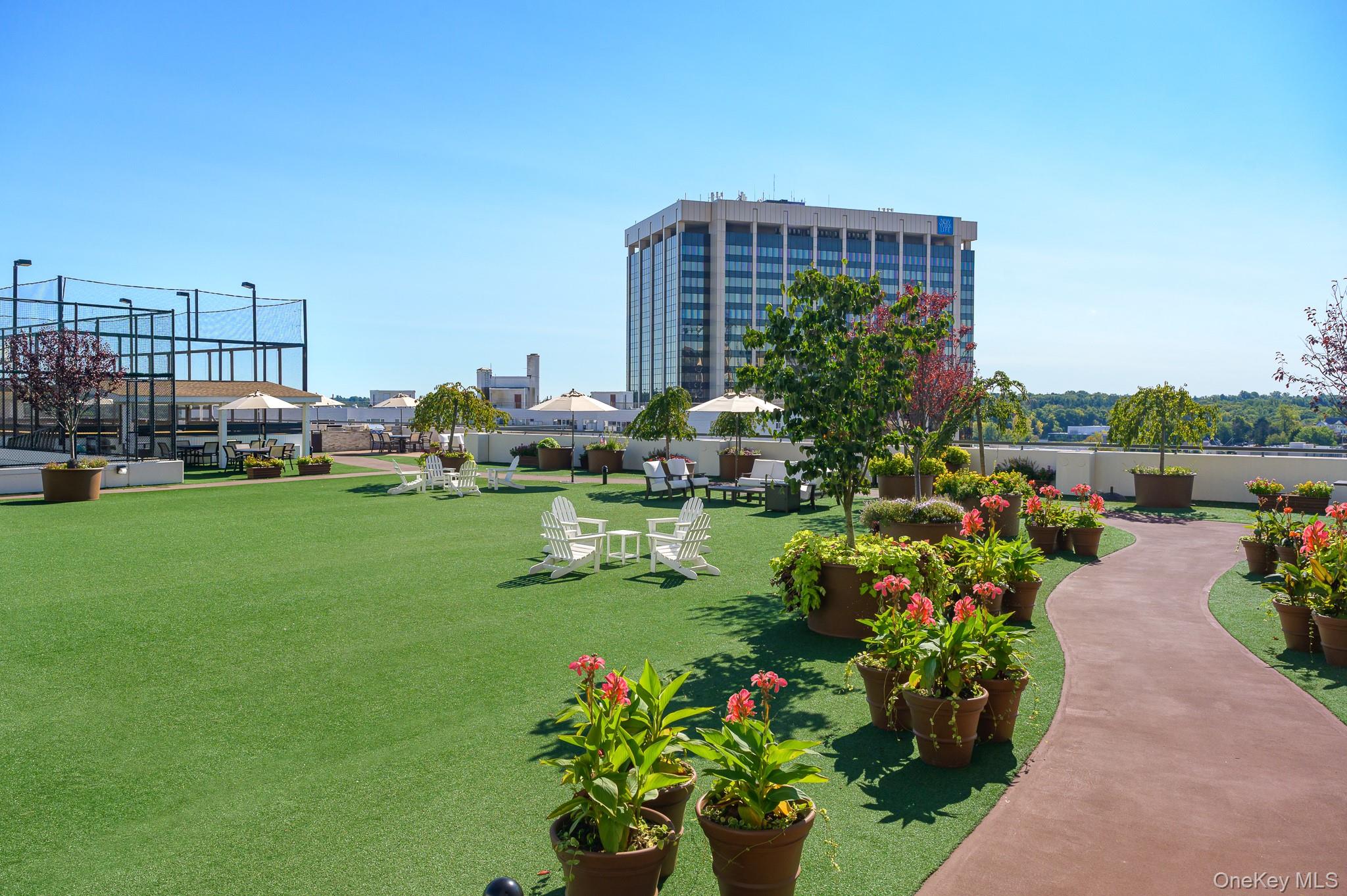 #19 photo, 10 City Place, White Plains , NY 10601