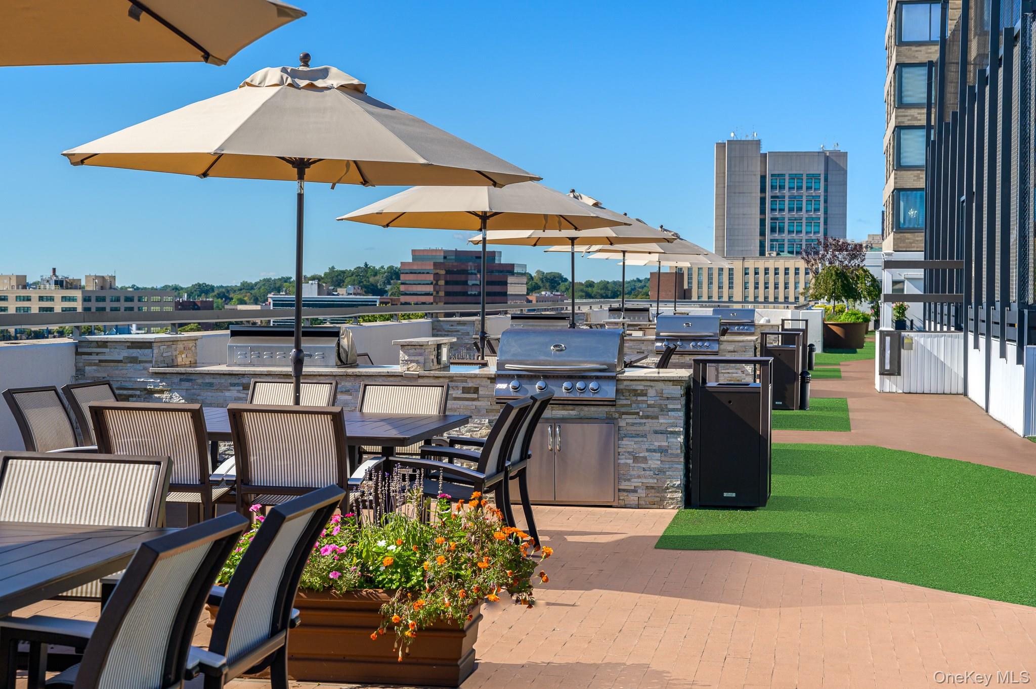 #20 photo, 10 City Place, White Plains , NY 10601