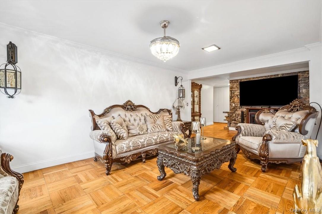 #8 photo, 2835 Webb Avenue, 布朗士 Bronx , NY 10468