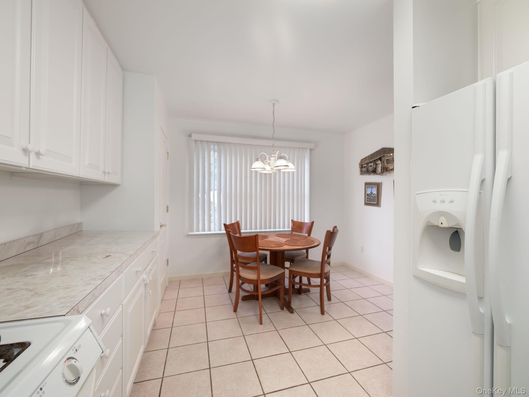 #12 photo, 2 Windsor Circle, New City , NY 10956