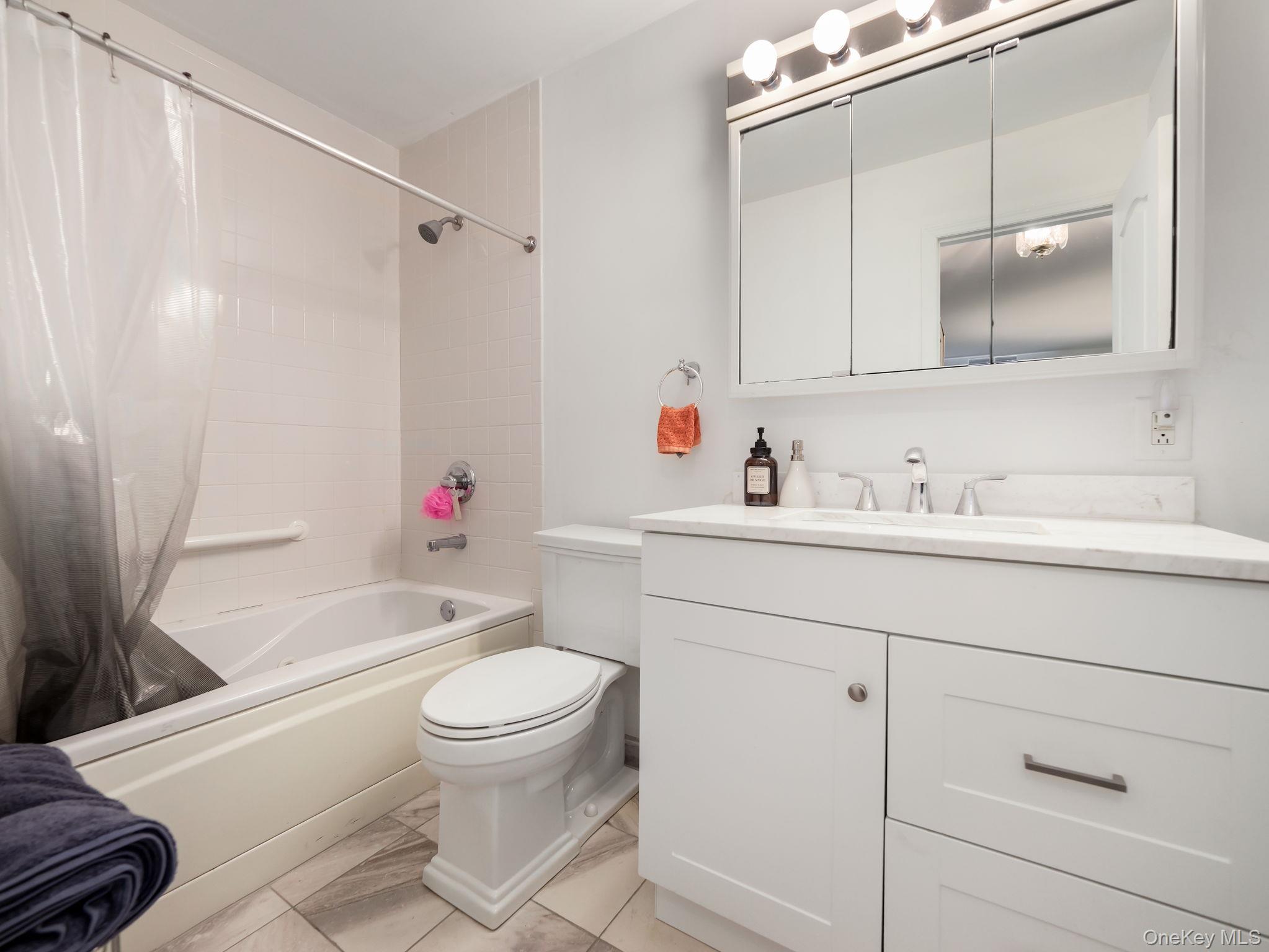 #15 photo, 2 Windsor Circle, New City , NY 10956