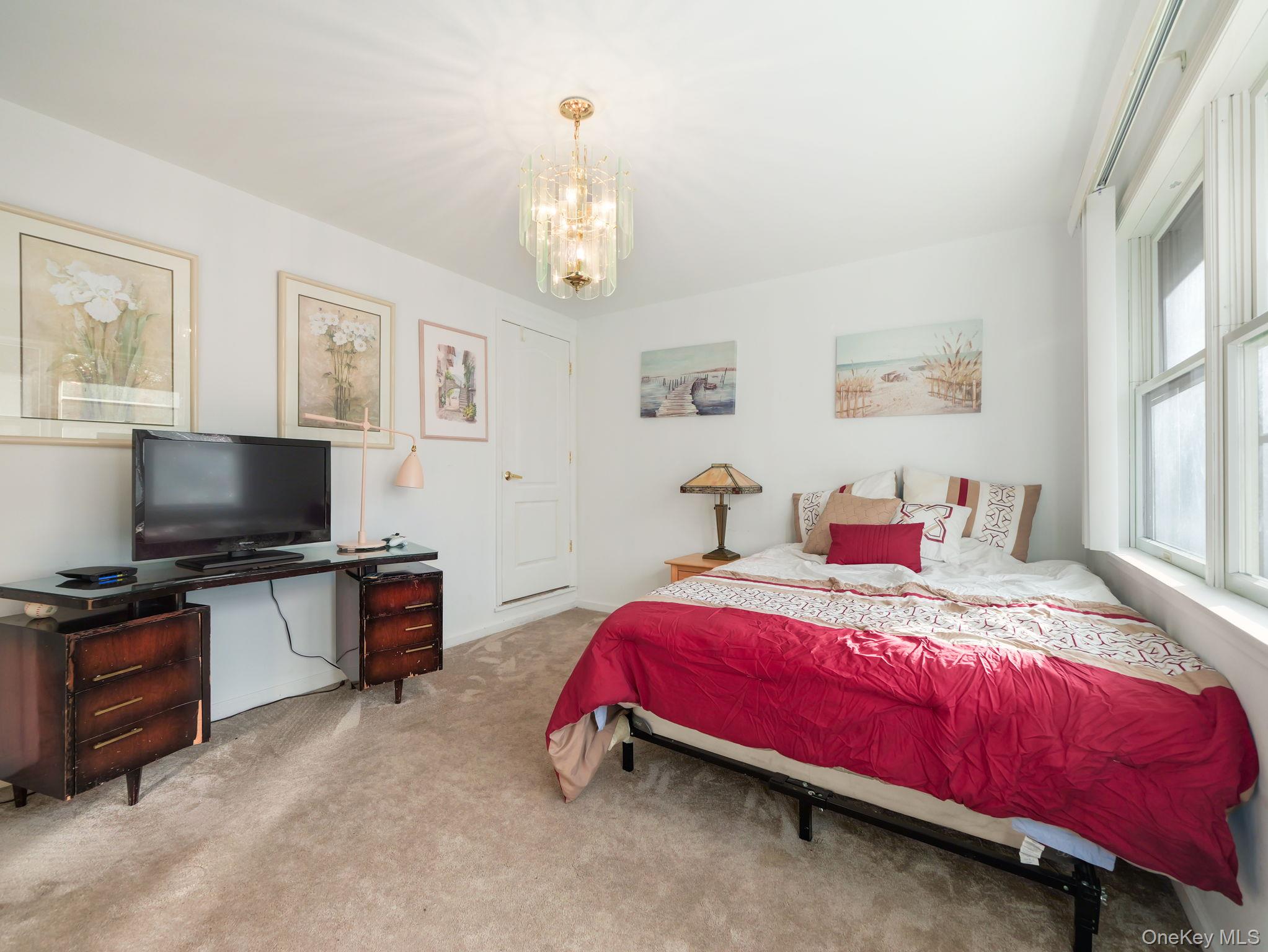 #20 photo, 2 Windsor Circle, New City , NY 10956